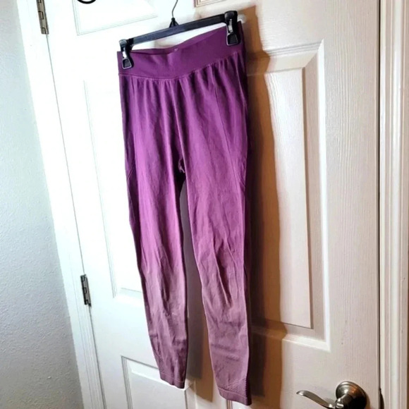 ALL IN MOTION Women's Seamless High-Waisted Leggings, Rose color. - Picture 3 of 6